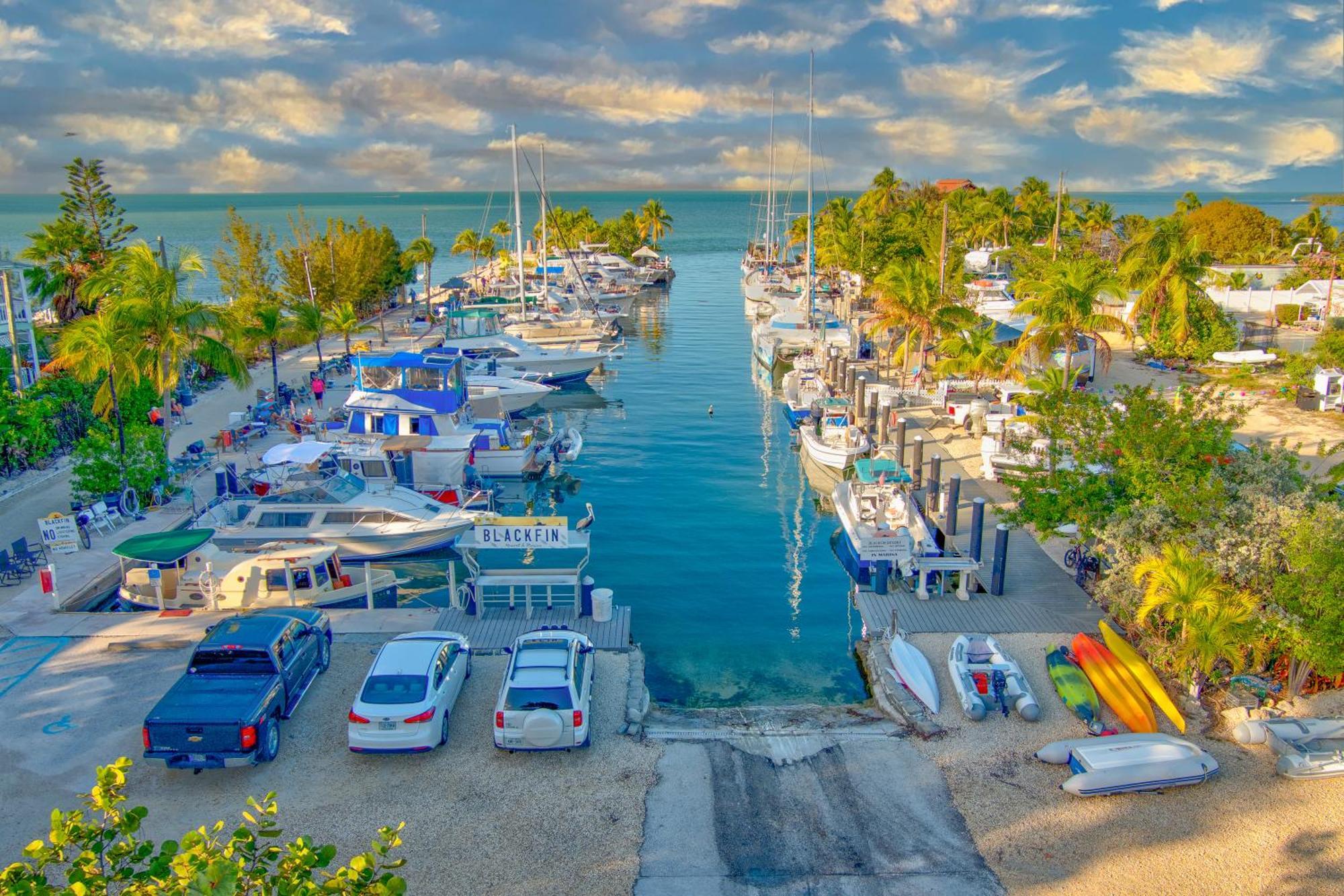 Blackfin Resort And Marina Marathon Exterior photo