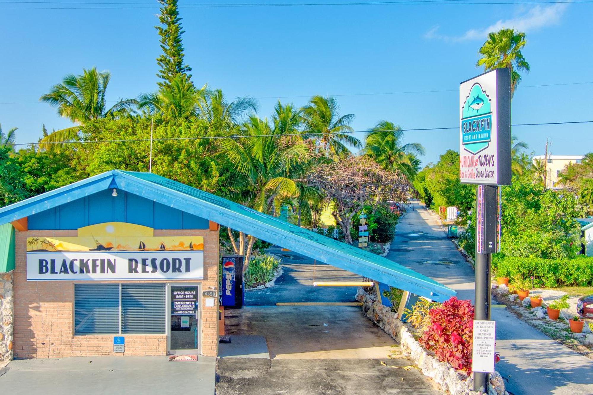 Blackfin Resort And Marina Marathon Exterior photo